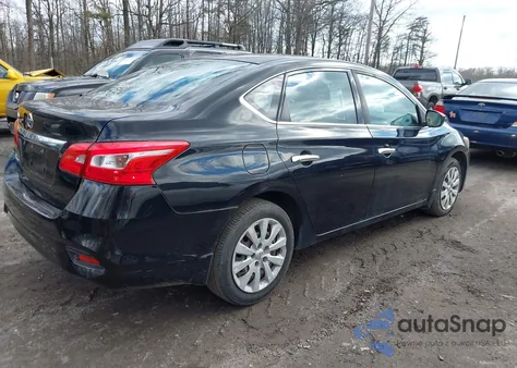 2017 Nissan Sentra S z USA, uszkodzony, nr VIN 3N1AB7AP6HY234859